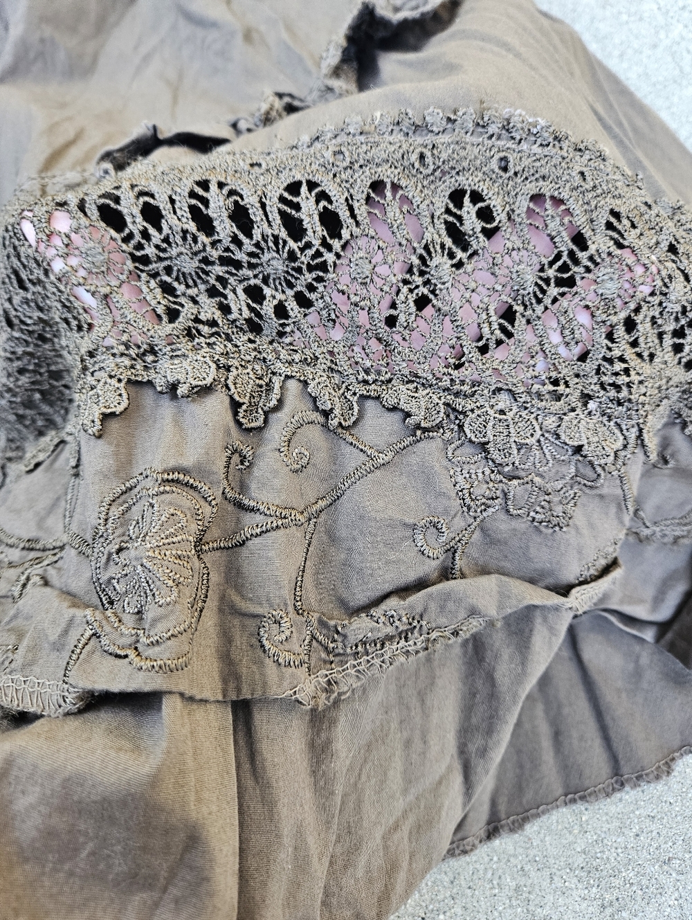 SUPER CUTE LACE DETAIL DRESS MADE IN ITALY SM/MED BEIGE LIKE NEW COTTON - Picture 6 of 7